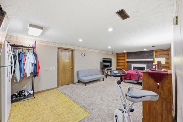 211 Rosehill Road, Reynoldsburg, OH 43068
