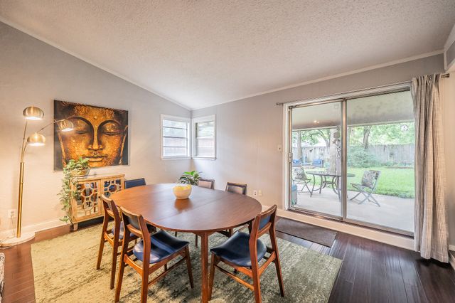 608 Sandlin Drive, Bedford, TX 76021