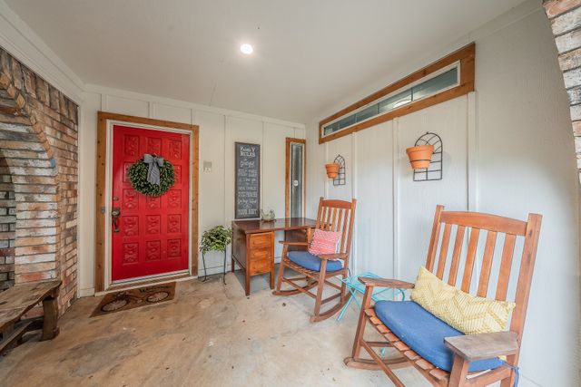 608 Sandlin Drive, Bedford, TX 76021