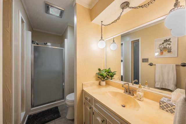 608 Sandlin Drive, Bedford, TX 76021