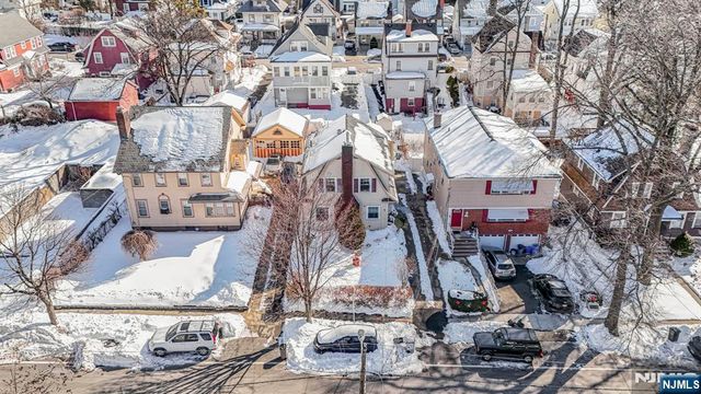 33 Beaumont Place, Newark, NJ 07104