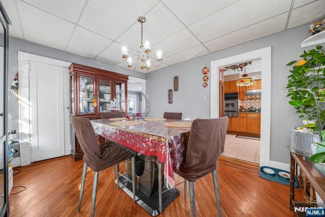 33 Beaumont Place, Newark, NJ 07104