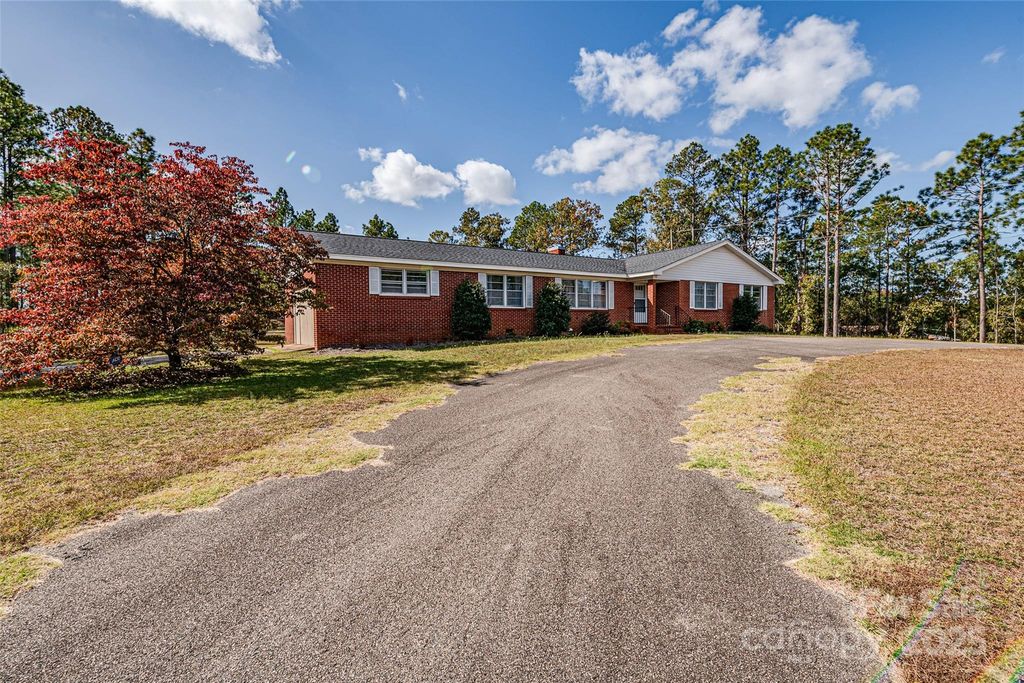 8684 Teals Mill Road, Cheraw, SC 29520