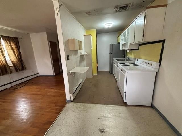658 West Brookdale Street, Allentown City, PA 18103