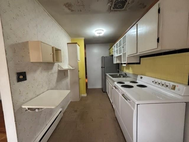 658 West Brookdale Street, Allentown City, PA 18103