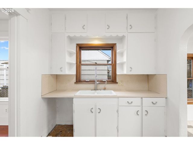 501 W 23RD St, Vancouver, WA 98660