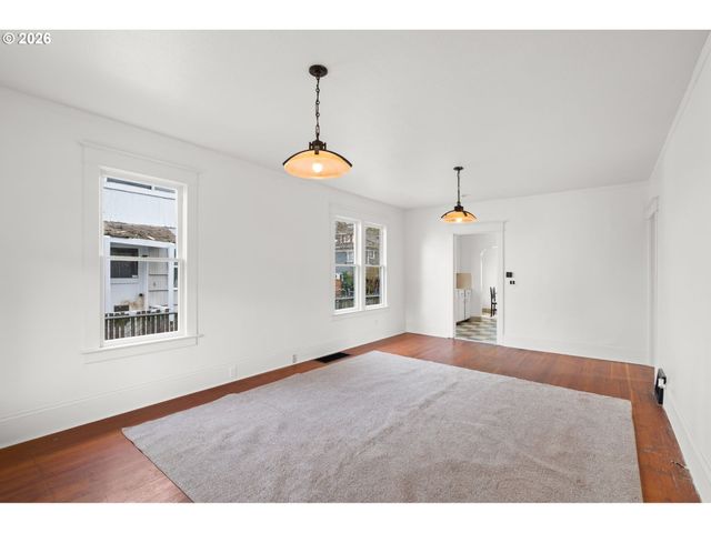 501 W 23RD St, Vancouver, WA 98660