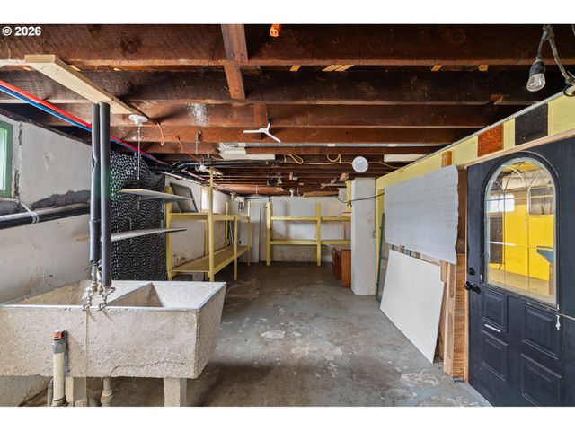 501 W 23RD St, Vancouver, WA 98660