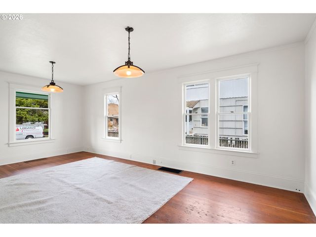 501 W 23RD St, Vancouver, WA 98660