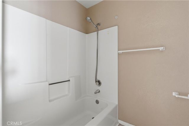 13645 Agate Way, Victorville, CA 92392