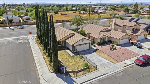 13645 Agate Way, Victorville, CA 92392