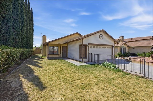 13645 Agate Way, Victorville, CA 92392