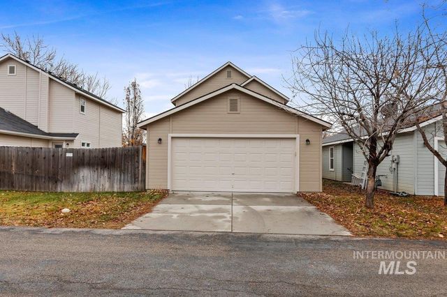 178 W Lava Falls Dr, Meridian, ID 83646