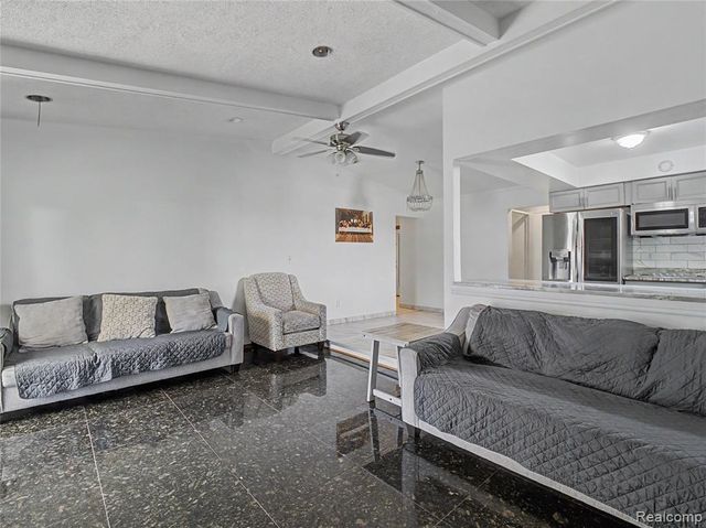 13979 Biscayne Drive, Sterling Heights, MI 48313