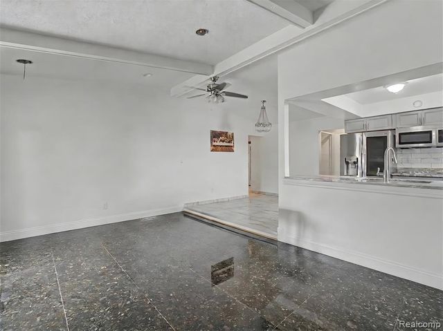 13979 Biscayne Drive, Sterling Heights, MI 48313