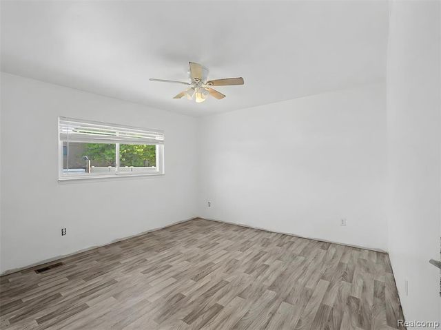 13979 Biscayne Drive, Sterling Heights, MI 48313
