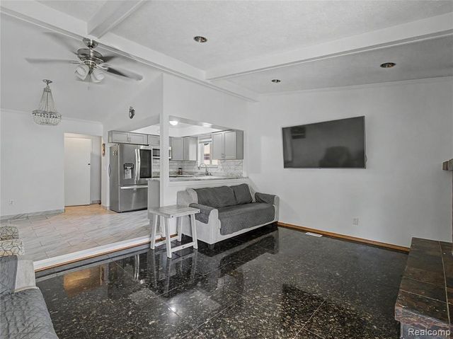 13979 Biscayne Drive, Sterling Heights, MI 48313