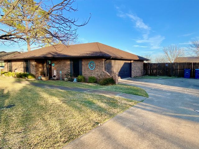 407 Green Acres Drive, Palmer, TX 75152