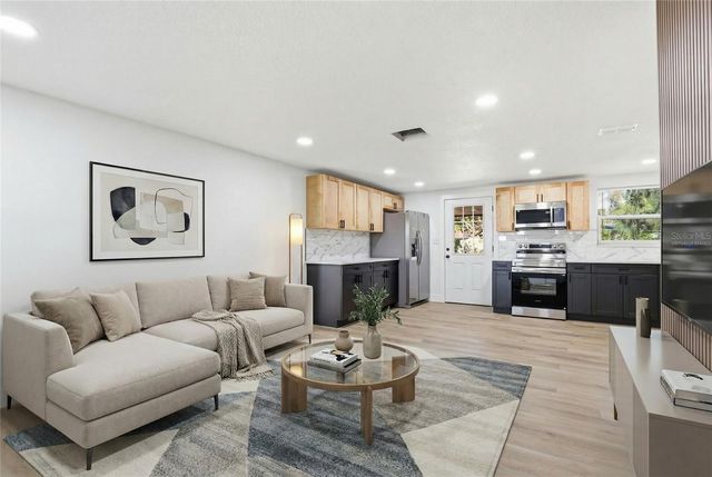 3207 DODGE STREET, Tampa, FL 33605