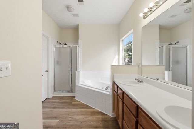 835 Shadow Lake Drive, Lithonia, GA 30058
