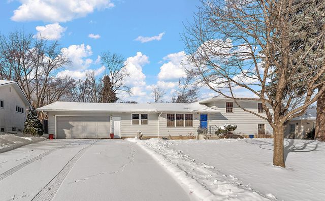 7447 Cloman Way, Inver Grove Heights, MN 55076