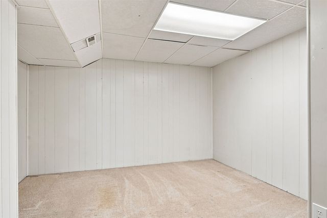 505 S Troy Road, Robins, IA 52328