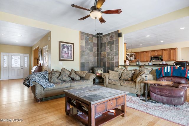 275 Imperial Road, Dayton, NV 89403