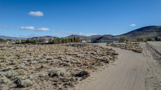 275 Imperial Road, Dayton, NV 89403