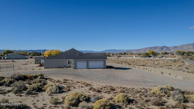 275 Imperial Road, Dayton, NV 89403