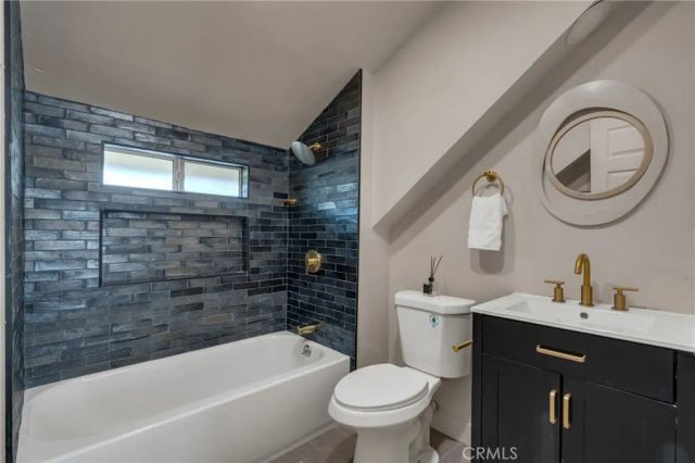 520 E 8th Street, Corona, CA 92879