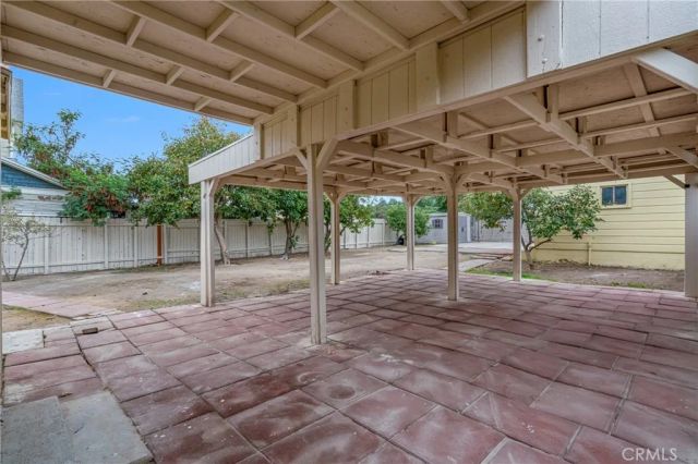 520 E 8th Street, Corona, CA 92879