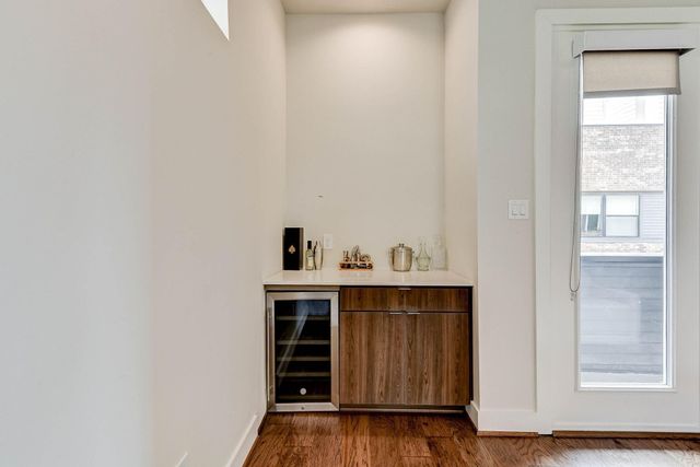 5857 Dolores Street, Houston, TX 77057