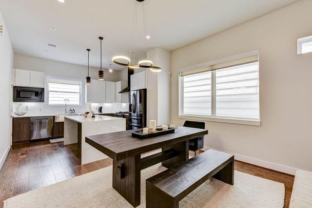 5857 Dolores Street, Houston, TX 77057