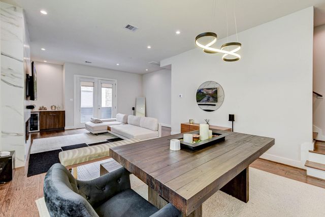 5857 Dolores Street, Houston, TX 77057