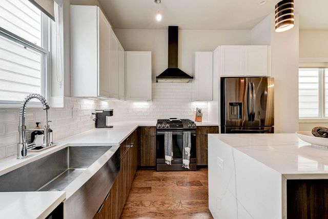 5857 Dolores Street, Houston, TX 77057