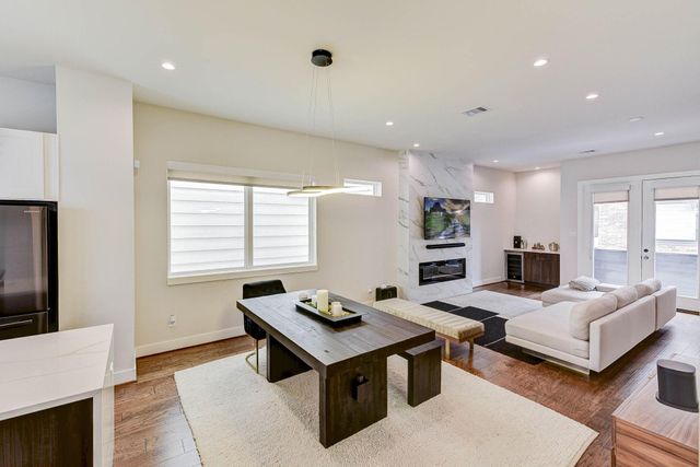 5857 Dolores Street, Houston, TX 77057