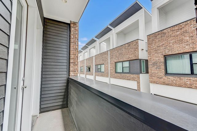 5857 Dolores Street, Houston, TX 77057