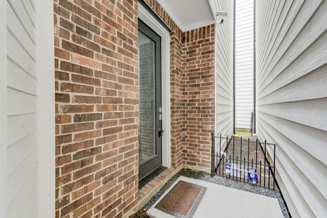 5857 Dolores Street, Houston, TX 77057