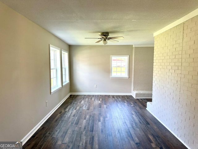 421 Whitehall Street, Vienna, GA 31092