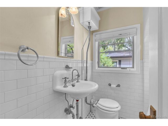 2845 S Ogden St, Englewood, CO 80113