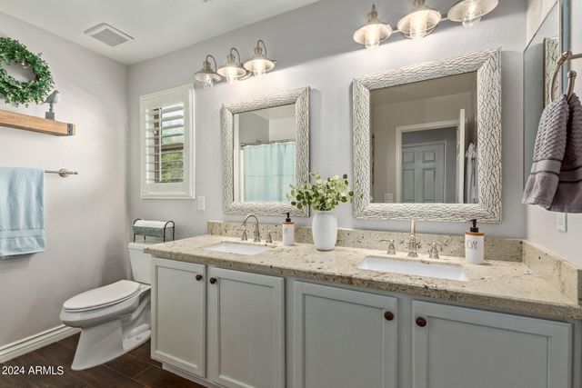 8616 E Ocaso Avenue, Mesa, AZ 85212