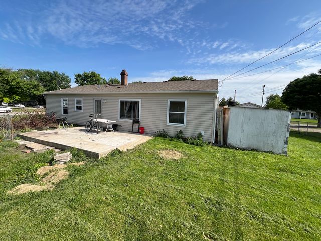 757 Crestwood Drive, Aurora, IL 60506