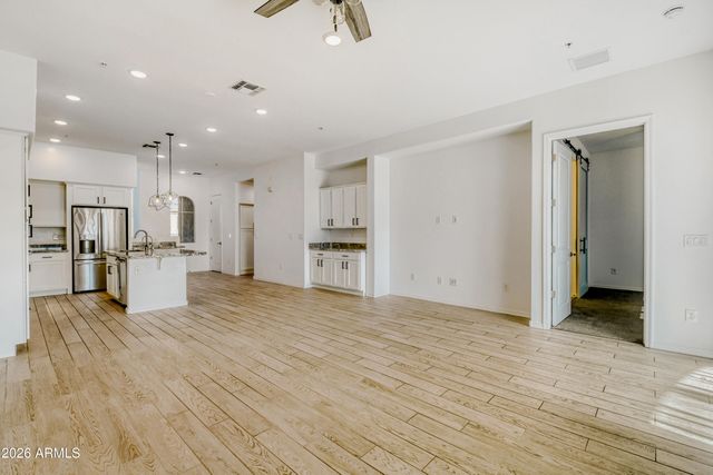 15550 S 5TH Avenue 240, Phoenix, AZ 85045