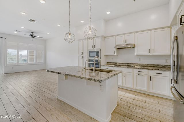 15550 S 5TH Avenue 240, Phoenix, AZ 85045