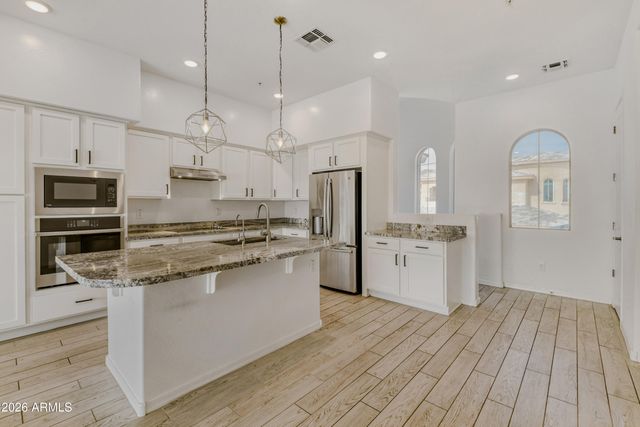 15550 S 5TH Avenue 240, Phoenix, AZ 85045