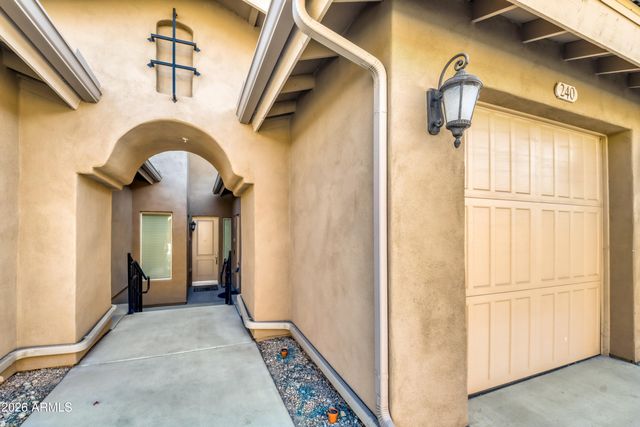 15550 S 5TH Avenue 240, Phoenix, AZ 85045