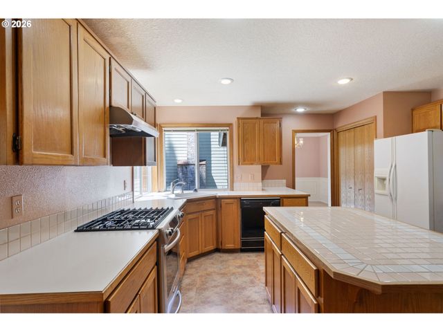 7805 Sw GEARHART Dr, Beaverton, OR 97007