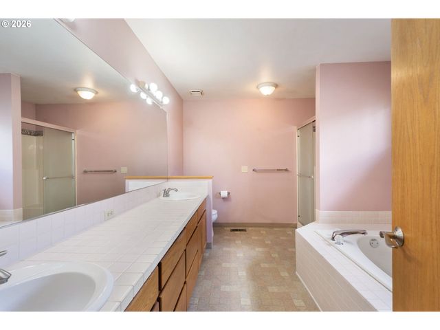 7805 Sw GEARHART Dr, Beaverton, OR 97007