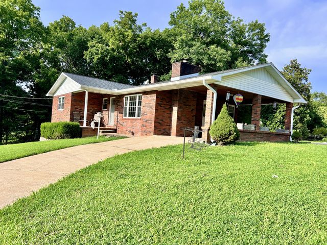 111 Gus Wallace Rd, Bumpus Mills, TN 37028