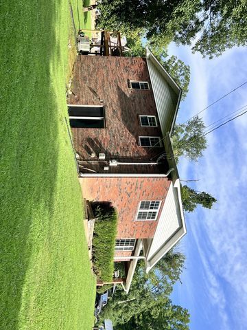 111 Gus Wallace Rd, Bumpus Mills, TN 37028